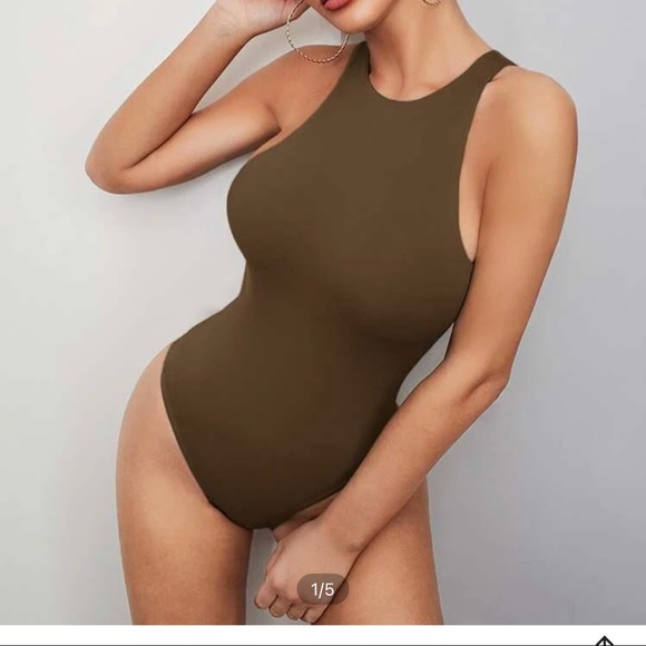 Tank bodysuits - Picture 3 of 4